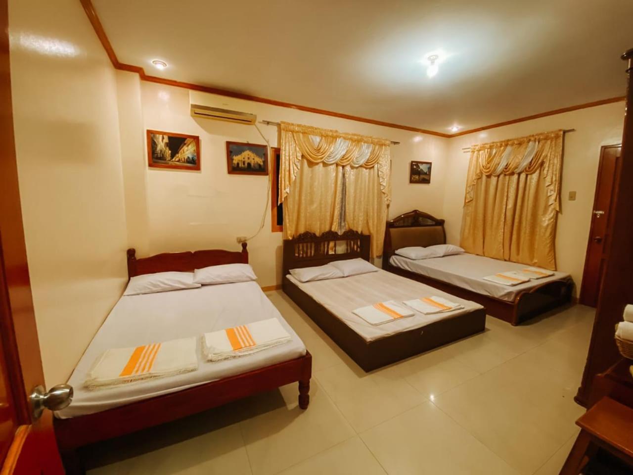 The Orange House - Vigan Villa Экстерьер фото