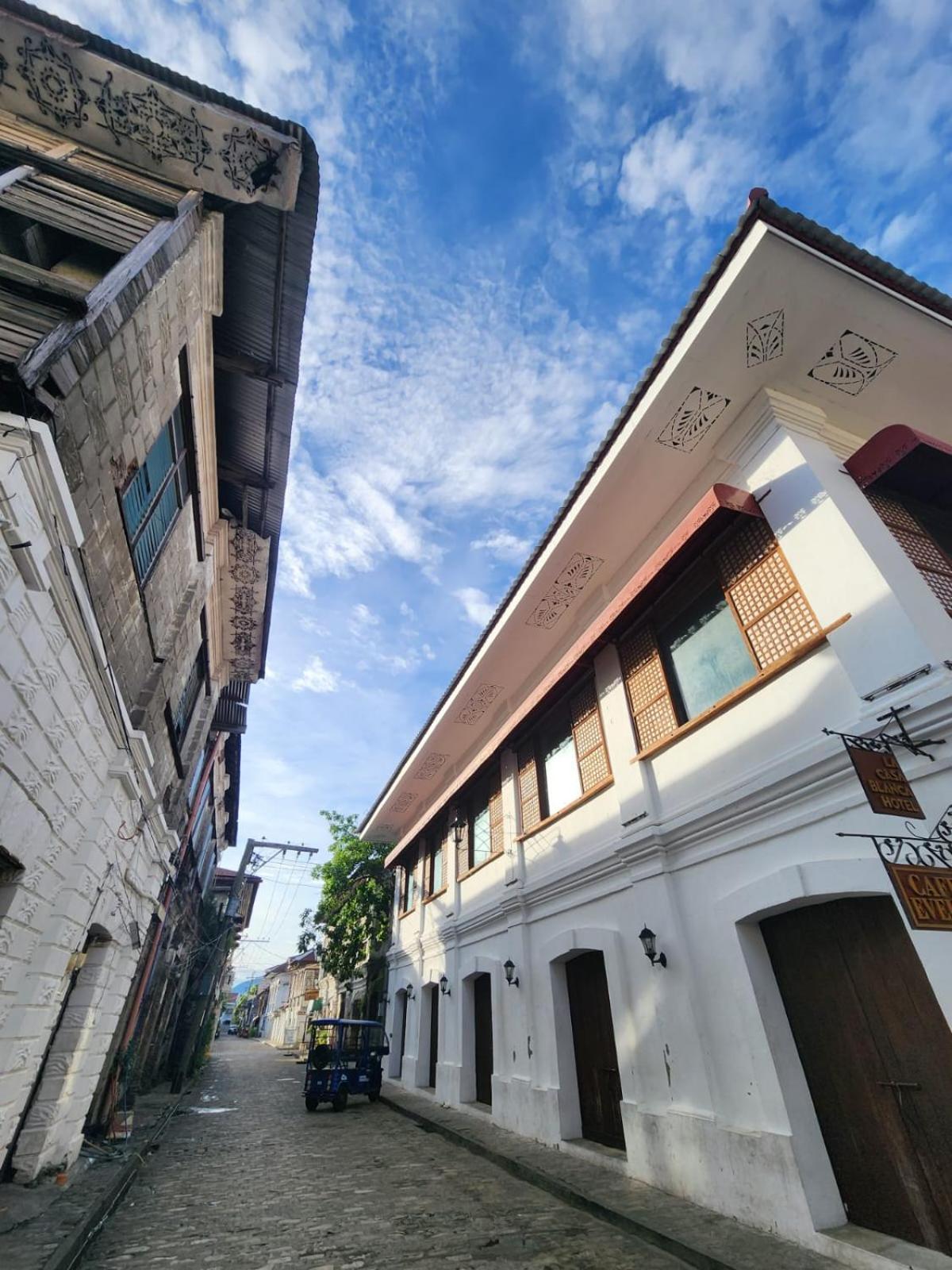 The Orange House - Vigan Villa Экстерьер фото